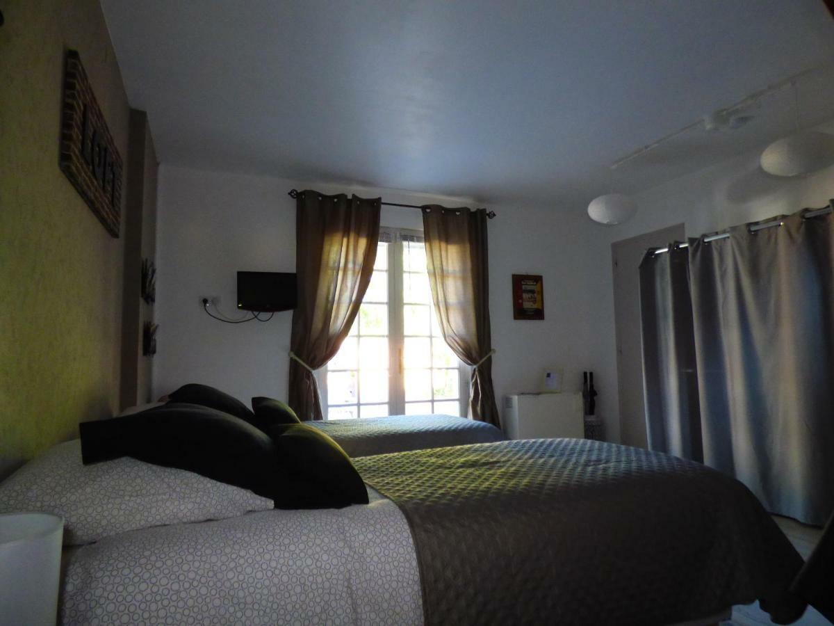 Chambres D'Hotes Les Muscaris Feins-en-Gatinais Esterno foto